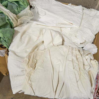 Lot 235 - A LARGE COLLECTION OF LINEN AND LACE