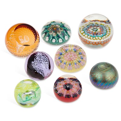 Lot 62 - A GROUP OF GLASS PAPERWEIGHTS