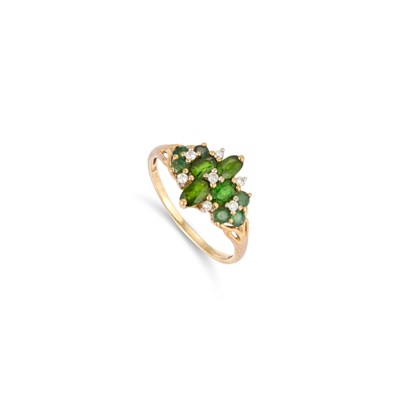 Lot 604 - A 9 CARAT GOLD CHROME DIOPSIDE, EMERALD AND DIAMOND CLUSTER RING