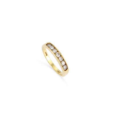 Lot 544 - AN 18 CARAT GOLD DIAMOND HALF ETERNITY RING