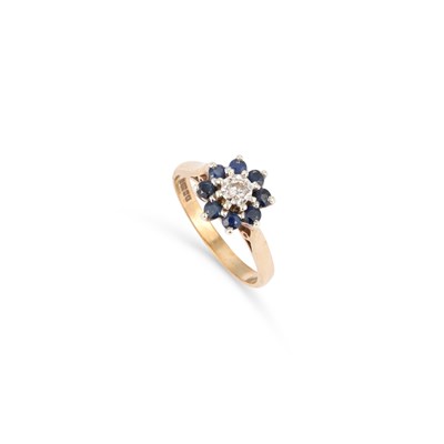 Lot 531 - A 9 CARAT GOLD SAPPHIRE AND DIAMOND CLUSTER RING