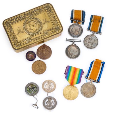 Lot 49 - A GROUP OF FIRST WORLD WAR MILITARIA