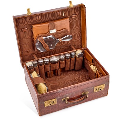 Lot 315 - A GENTLEMAN'S CROCODILE LEATHER TRAVELLING CASE WITH SILVER ACCOUTREMENTS