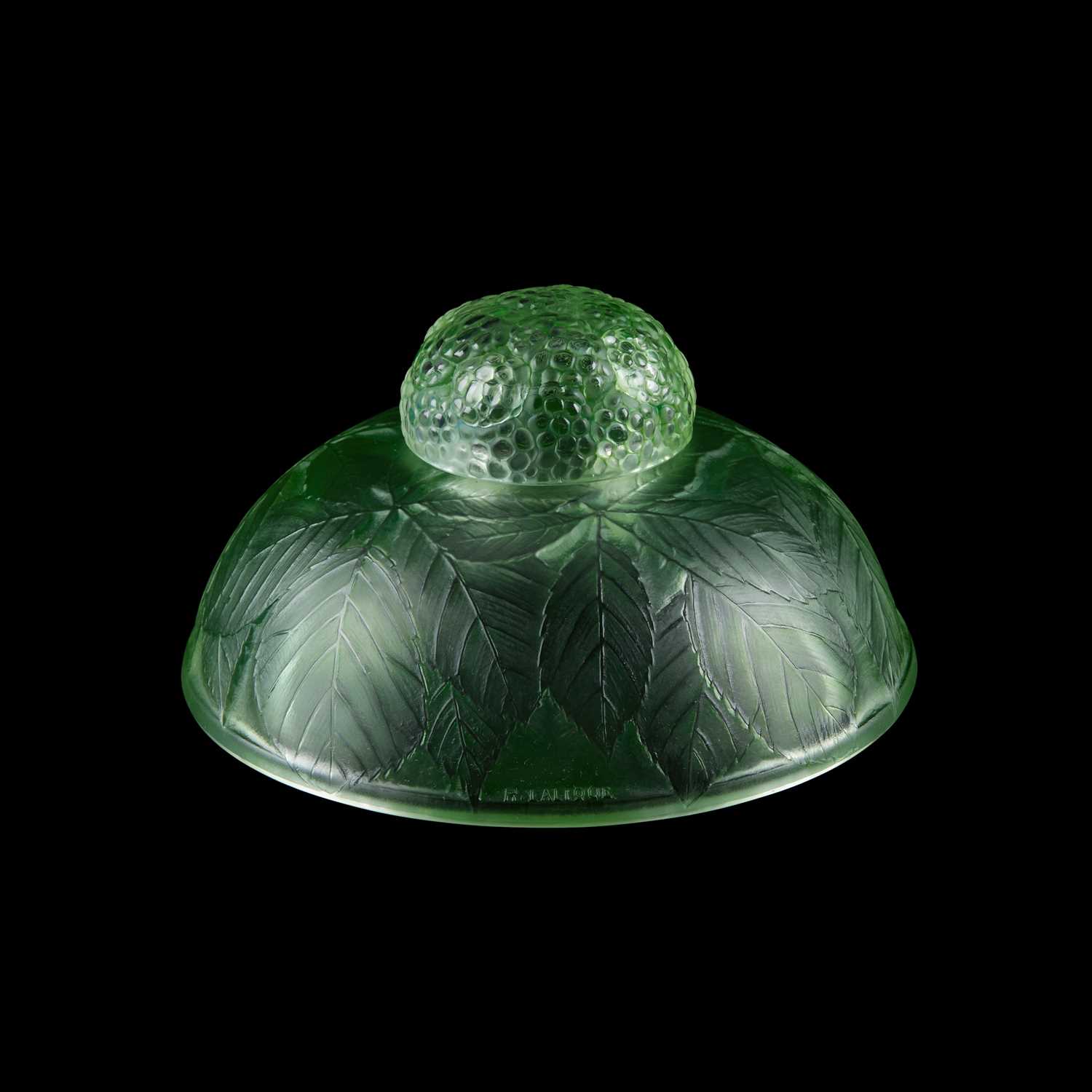 Lot 72 - RENÉ LALIQUE (FRENCH, 1860-1945), A CERNAY INKWELL