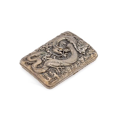 Lot 177 - A JAPANESE 'DRAGON AND CHRYSANTHEMUM' CIGARETTE CASE