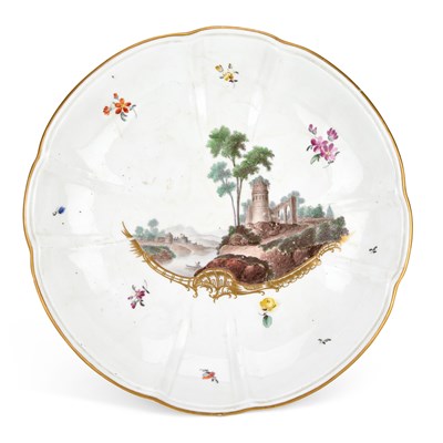 Lot 140 - AN 18TH CENTURY FRANKENTHAL DISH