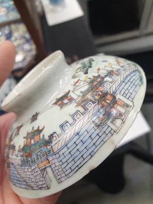 Lot 483 - A GROUP OF THREE CHINESE FAMILLE ROSE BOWLS