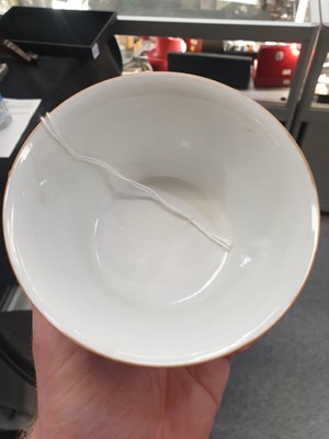 Lot 483 - A GROUP OF THREE CHINESE FAMILLE ROSE BOWLS