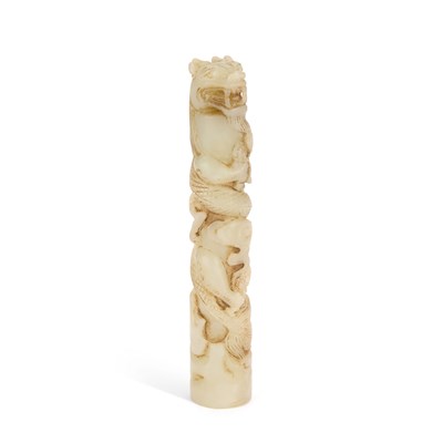 Lot 570 - A CHINESE JADE SEAL