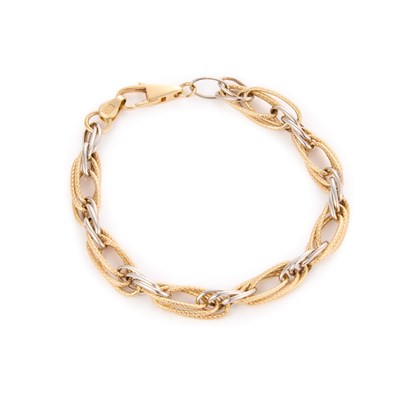 Lot 744A - A FANCY LINK BRACELET