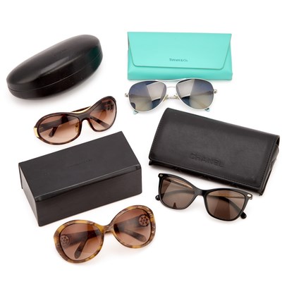 Lot 64 - A GROUP OF DESIGNER SUNGLASSES