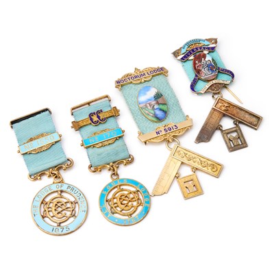 Lot 19 - A GROUP OF SILVER AND ENAMEL MASONIC JEWELS
