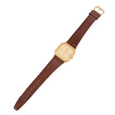 Lot 631 - A 9CT GOLD MARVIN REVUE QUARTZ STRAP WATCH