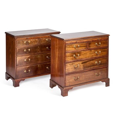 Lot 1074 - A NEAR PAIR OF GEORGE III STYLE MAHOGANY CHESTS OF DRAWERS