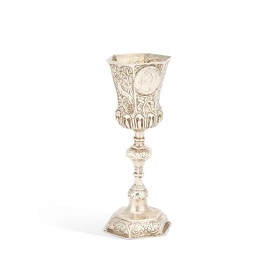 Lot 309 - A CONTINENTAL SILVER 'COIN' GOBLET