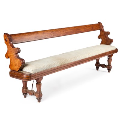 Lot 1005 - A HARLAND & WOLFF WHITE STAR LINE TEAK FIRST CLASS BENCH