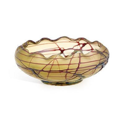 Lot 105 - A LOETZ STYLE IRIDESCENT ART GLASS BOWL