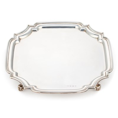 Lot 349 - A GEORGE V SILVER SALVER