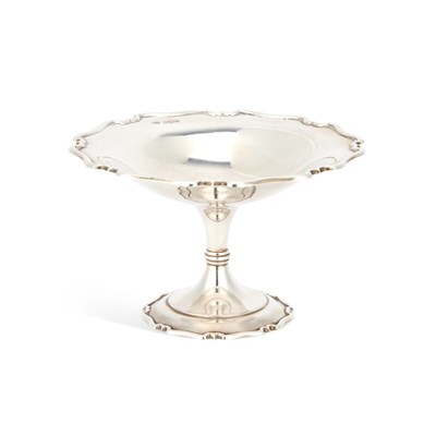 Lot 411 - A GEORGE V SILVER TAZZA