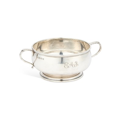 Lot 418 - A GEORGE V SILVER TWO-HANDLED BOWL