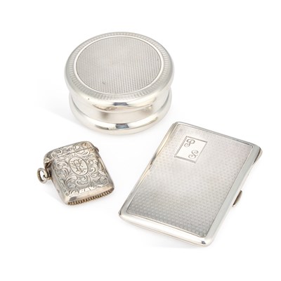 Lot 361 - A GROUP OF SILVER