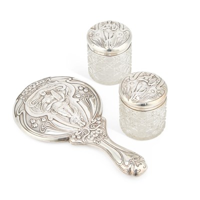Lot 524 - AN ART NOUVEAU SILVER-MOUNTED HAND-MIRROR