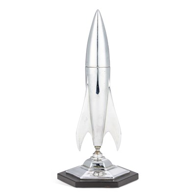 Lot 203 - A CHROME ROCKET-SHAPED TABLE LIGHTER