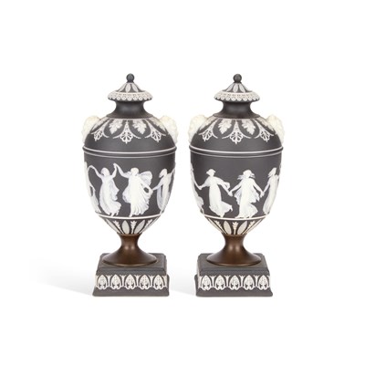 Lot 126 - A PAIR OF WEDGWOOD BLACK JASPER VASES, C.1900