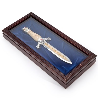 Lot 200 - SID BIRT FOR FRANKLIN MINT, 'THE VIKING KNIFE'