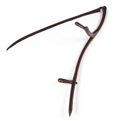 Lot 838 - A LARGE ANTIQUE SCYTHE