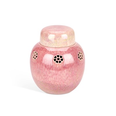 Lot 162 - A RUSKIN LUSTRE-GLAZED POTTERY JAR AND COVER