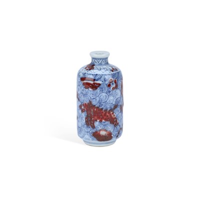 Lot 738 - A CHINESE PORCELAIN SNUFF BOTTLE
