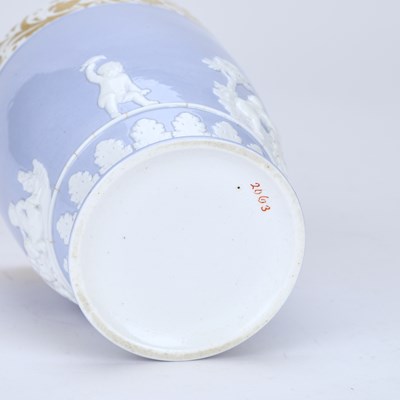 Lot 93 - A SPODE PORCELAIN BOUGH POT AND COVER