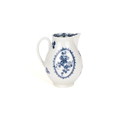Lot 214 - A WORCESTER PORCELAIN SPARROW BEAK JUG