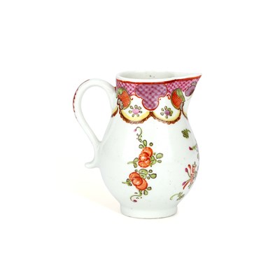 Lot 128 - A LOWESTOFT PORCELAIN SPARROW BEAK JUG