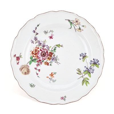 Lot 197 - A CHELSEA PORCELAIN PLATE