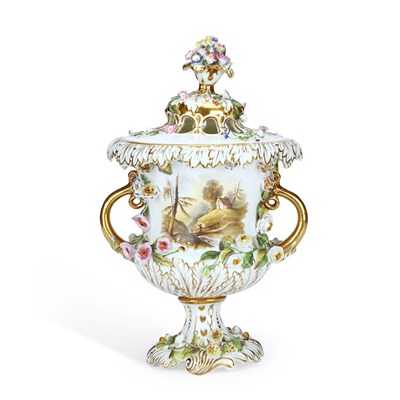 Lot 192 - A ROCKINGHAM PORCELAIN POT POURRI VASE AND COVER