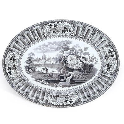 Lot 141 - A WEDGWOOD POTTERY EARTHENWARE MEAT PLATE