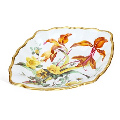 Lot 238 - A DERBY PORCELAIN DESSERT DISH
