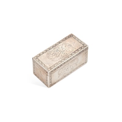 Lot 390 - A LOUIS XV FRENCH SILVER SNUFF BOX