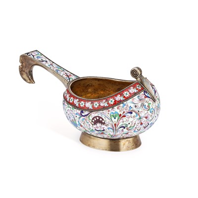 Lot 357 - AN OVERSIZED RUSSIAN SILVER-GILT AND CLOISONNÉ ENAMEL KOVSH