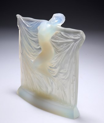 Lot 4 - RENÉ LALIQUE (FRENCH, 1860-1945), 'THAIS', AN OPALESCENT GLASS STATUETTE, DESIGNED 1925