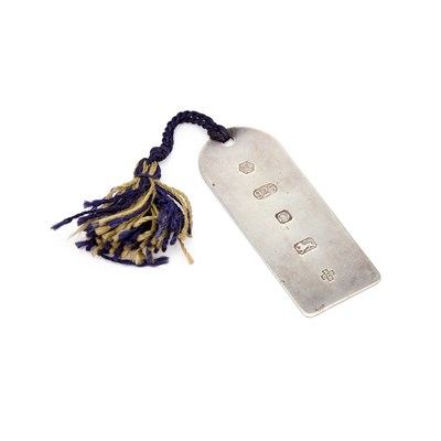 Lot 487 - AN ELIZABETH II SILVER BOOKMARK