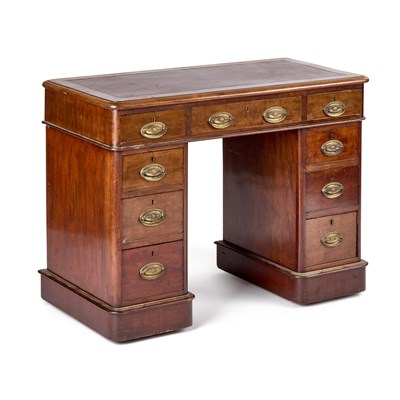 Lot 1199 - A VICTORIAN MAHOGANY PEDESTAL DESK