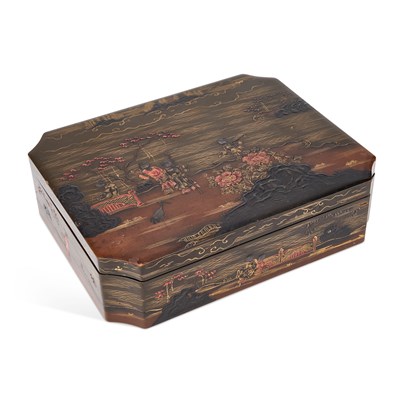 Lot 552 - A CHINESE LACQUER BOX AND COVER