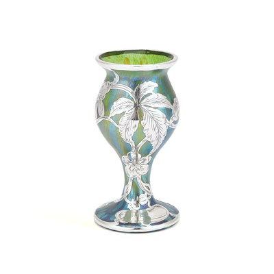 Lot 98 - A LOETZ ART NOUVEAU IRIDESCENT GLASS VASE
