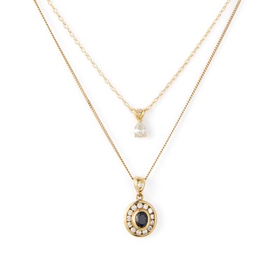Lot 839 - AN 18CT YELLOW GOLD AND DIAMOND PENDANT