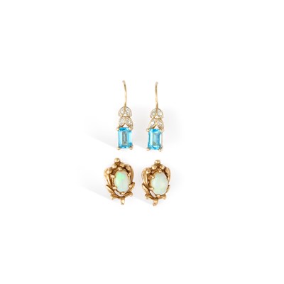 Lot 927 - TWO PAIRS OF 9CT YELLOW GOLD GEM-SET EARRINGS