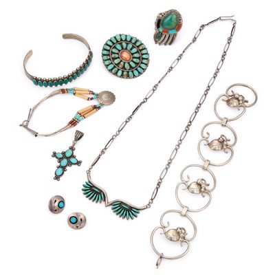 Lot 960 - A COLLECTION OF SILVER NATIVE AMERICAN JEWELLERY