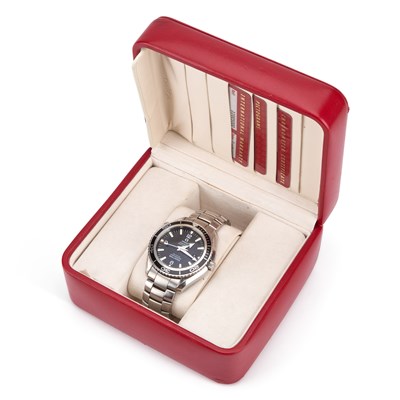 Lot 618 - A GENTS STEEL OMEGA SEAMASTER PLANET OCEAN BRACELET WATCH